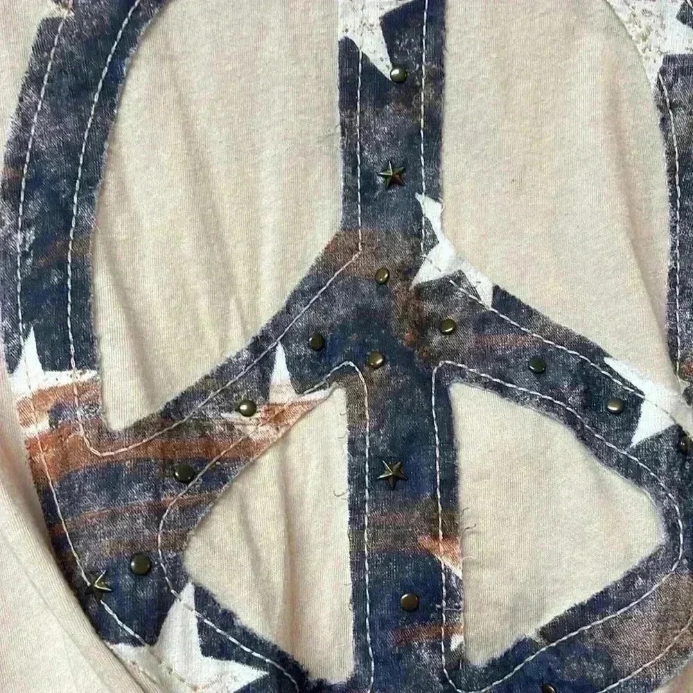 Daytrip Peace Sign Top Size Small - Picture 3 of 5